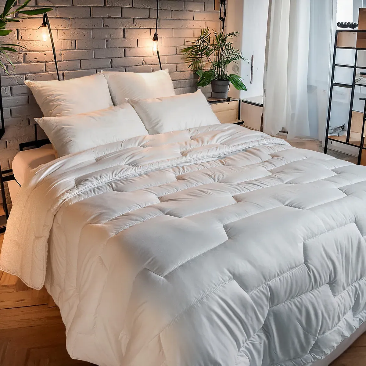 Merino Wool & Polyester Fibre Duvet - White, Cotton product