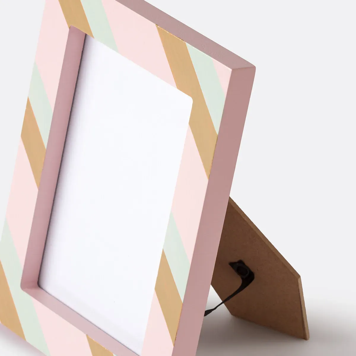Abby Freestanding Photo Frame 13x18cm - Pink alternate view