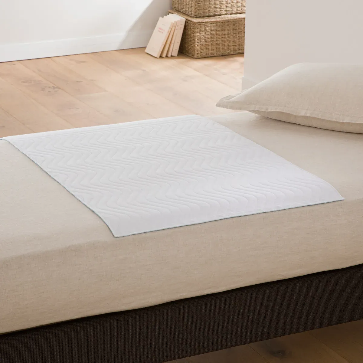 Absoplus Mattress Protector - White, Polyester product