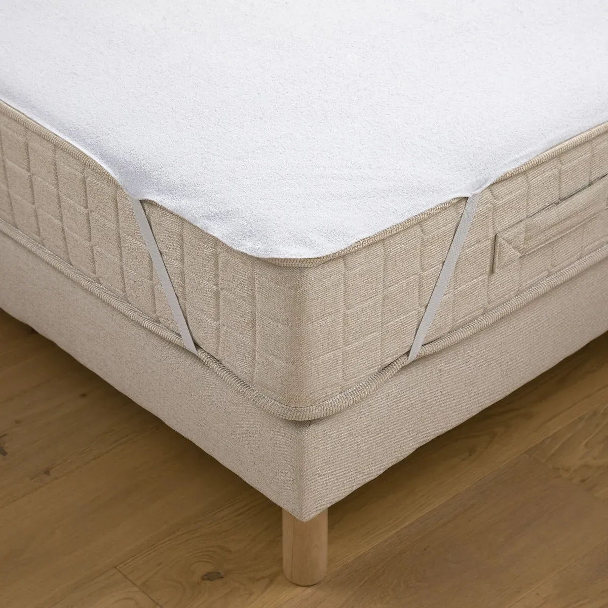Anti-Allergy Waterproof Mattress Protector - White, Cotton product