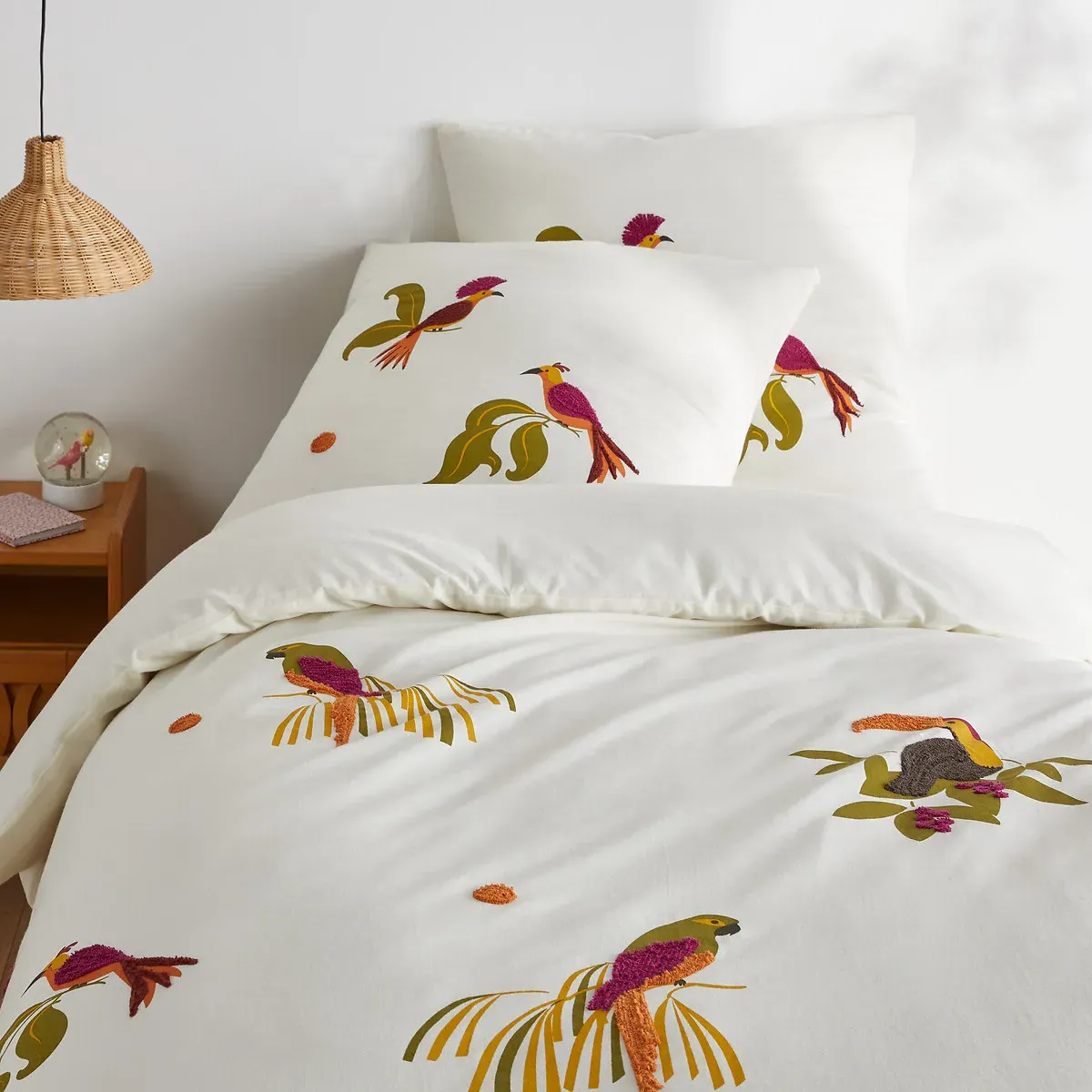 Antiguo Tropical Bird Single Duvet Cover with Tufting - Printed, Cotton product