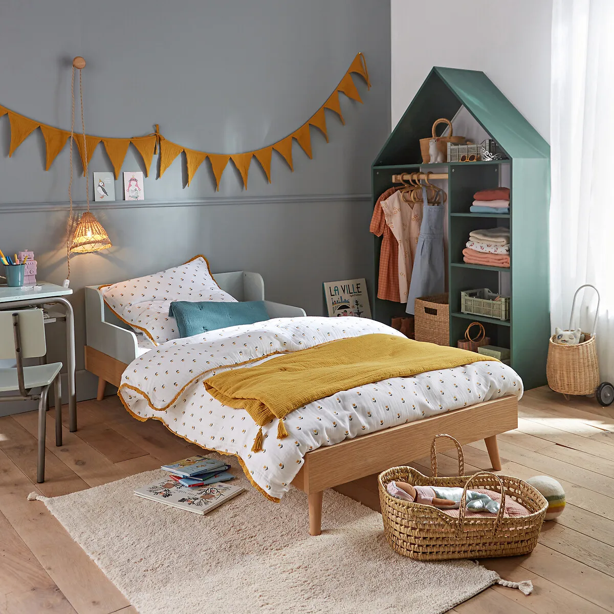 Augusto Single Child's Bed - Oak, MDF alternate view