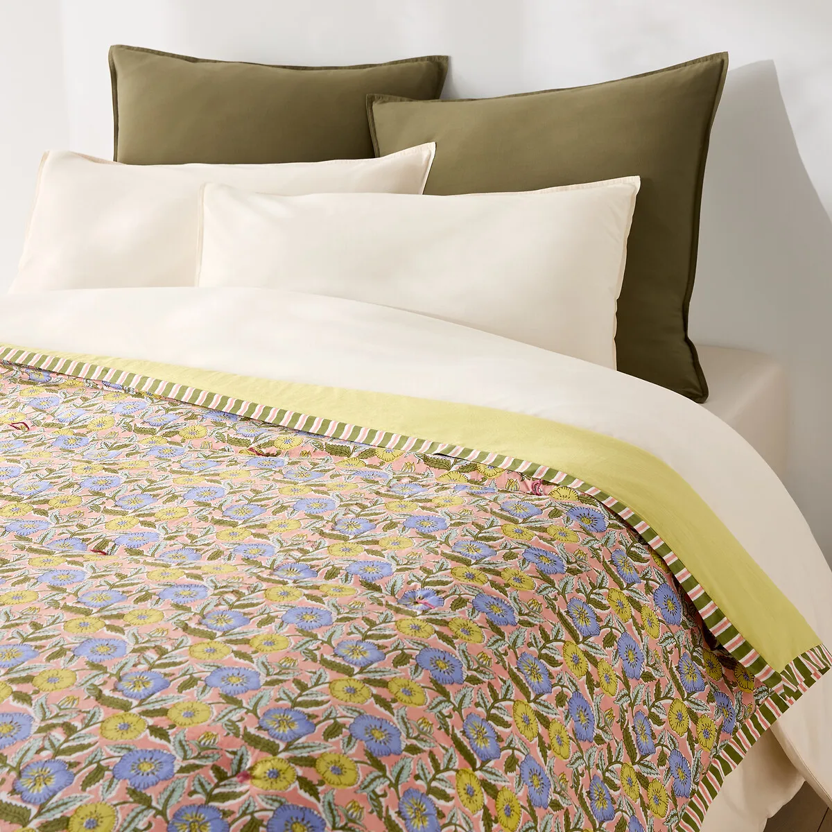 Balka Floral Print Cotton Voile Quilt alternate view