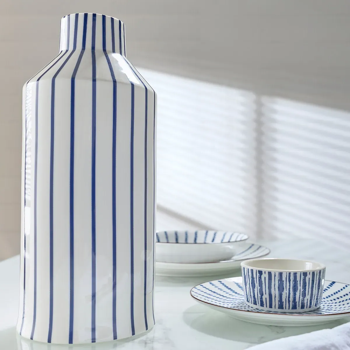 Bowlia Ray Pattern Dessert Plates, Set of 4 - Blue, White alternate view