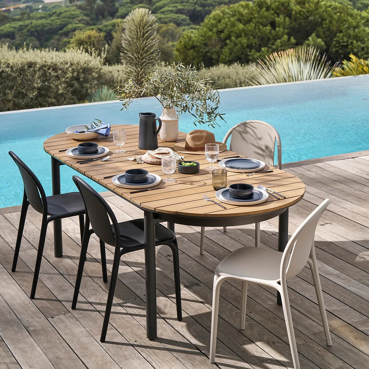 Brooklyn by Vondom Set of 2 Stackable Garden Chairs - Black, Recycled Polypropylene alternate view