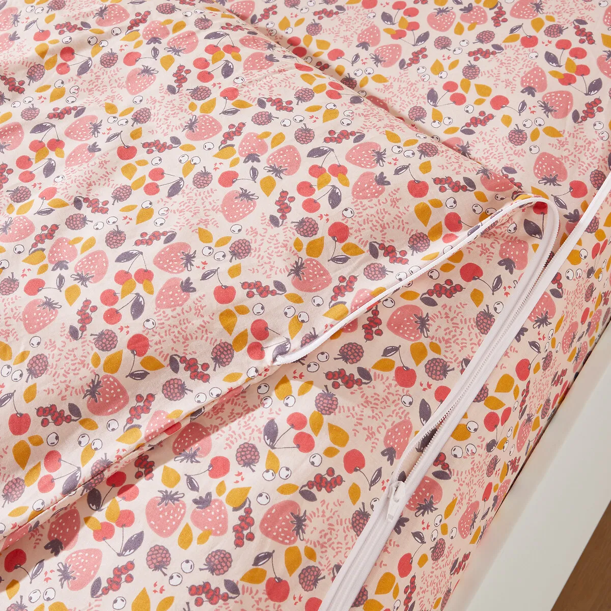 Caradou Strawberry Print Duvet Cover Set - Pink, Cotton alternate view