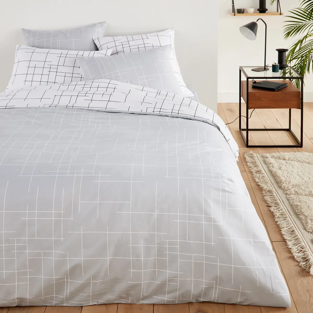 Charline Duvet Cover - White, Cotton alternate view