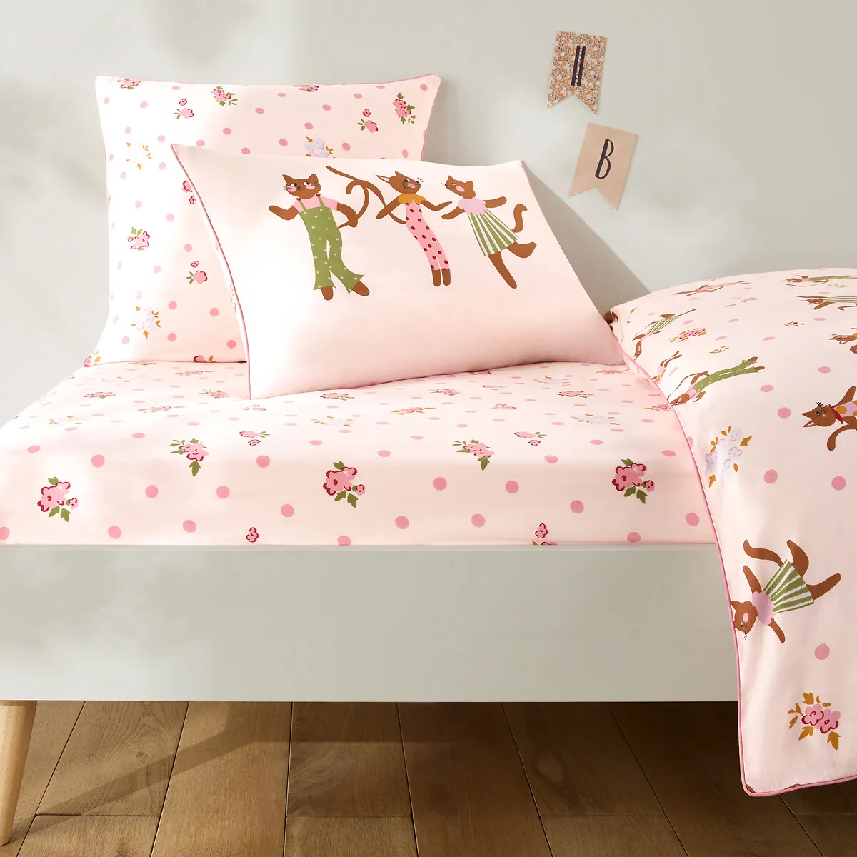 Chats Fleuris Single Fitted Sheet - Cat Print, Organic Cotton product