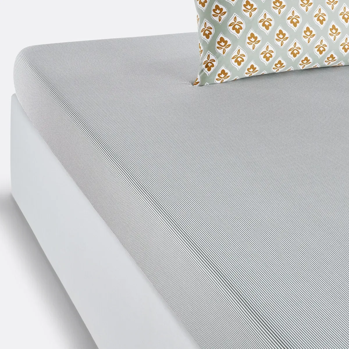 Cilou Super King Fitted Sheet - Printed, Cotton Percale product