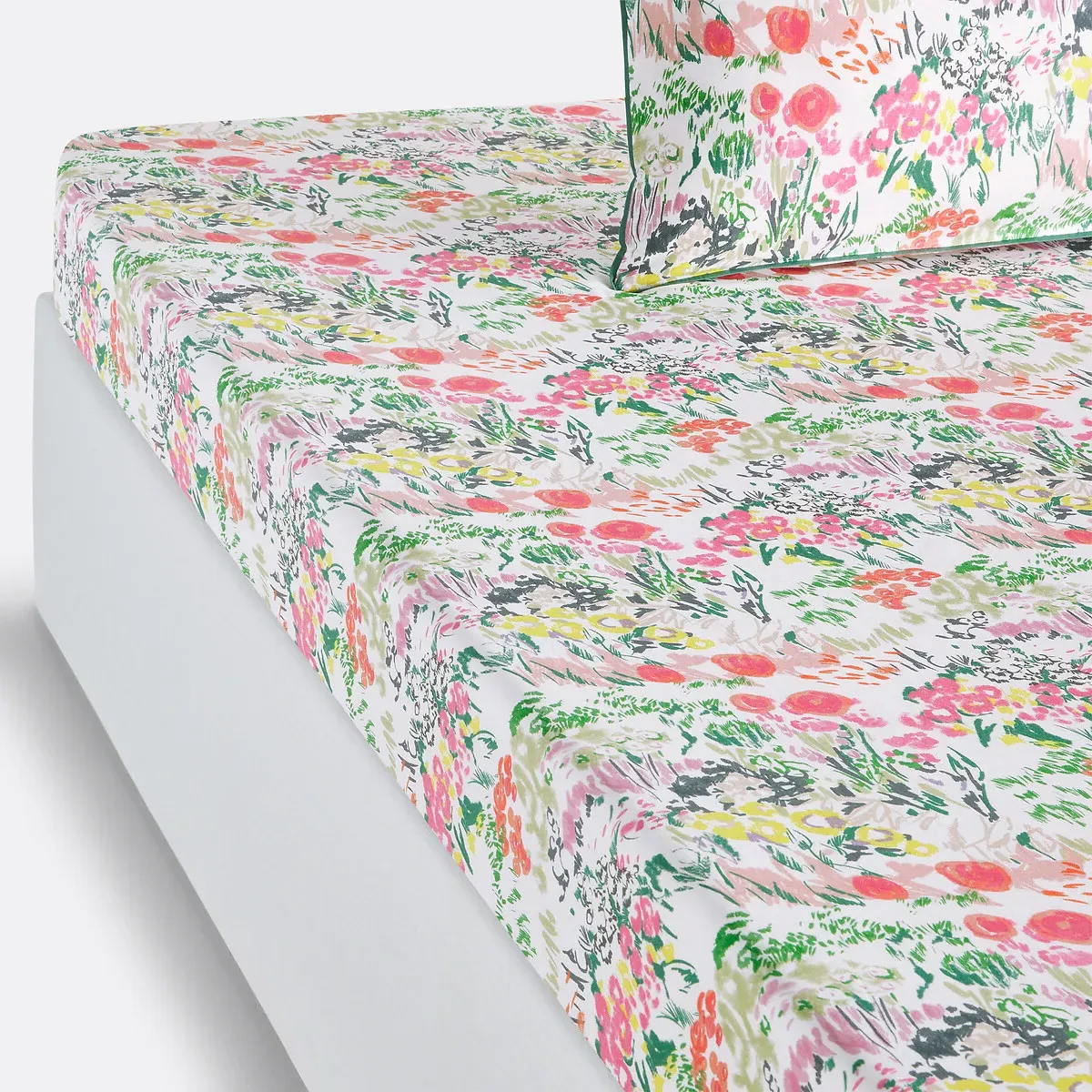 Coloured Field Floral Fitted Sheet - 100% Cotton Percale product