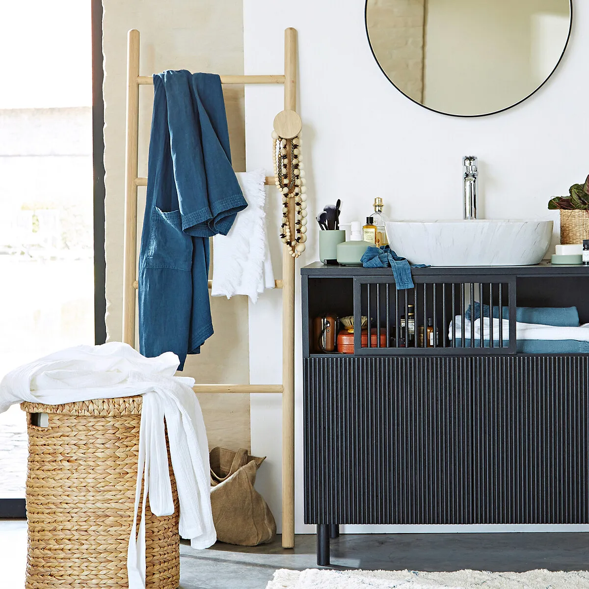 Compo Ladder Towel Rack with 4 Bars - Natural, Solid Oak alternate view