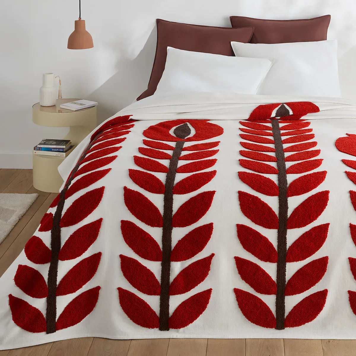 Cortes Embroidered Bedspread - Floral Print, Cotton product