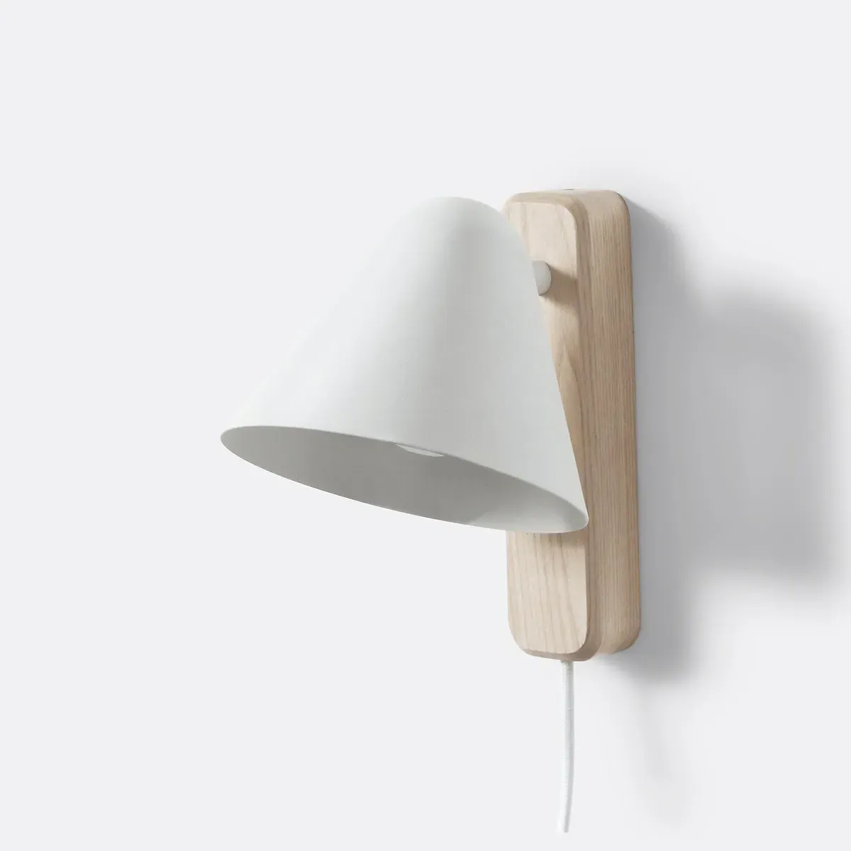 Cotapi Wall Light with Swivel Head - White, Wood product