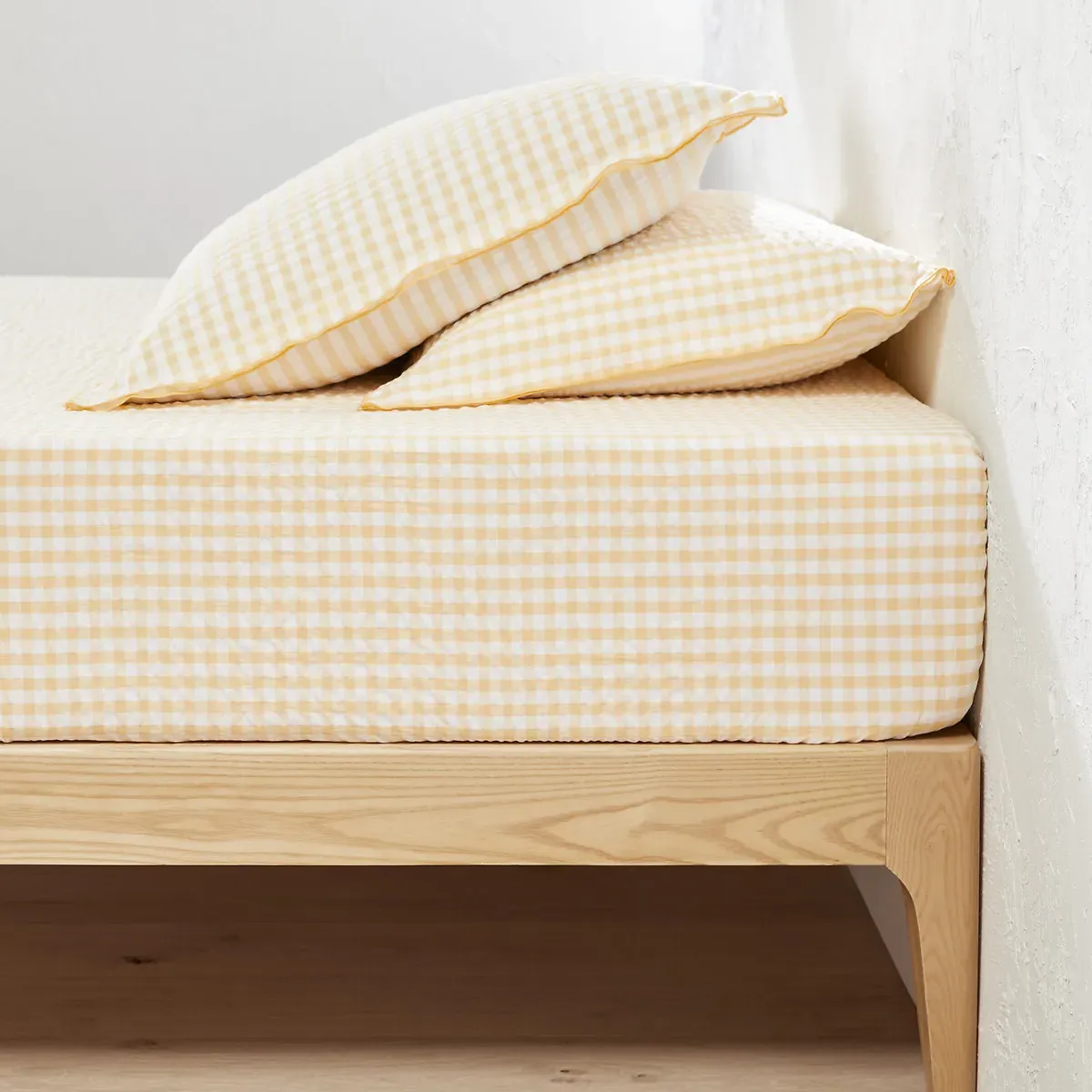 Cottage Fitted Sheet Mattress Depth 30cm - Yellow, Cotton Seersucker product