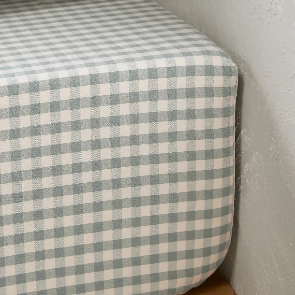 Cottage Fitted Sheet Seersucker Depth 30cm - Sage Green, Cotton alternate view