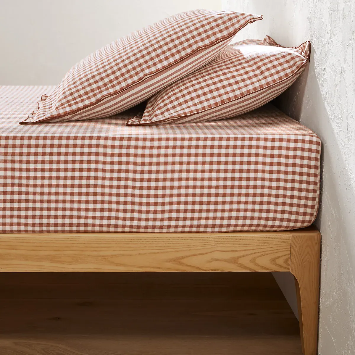 Cottage Seersucker Cotton 30cm Fitted Sheet - Caramel product