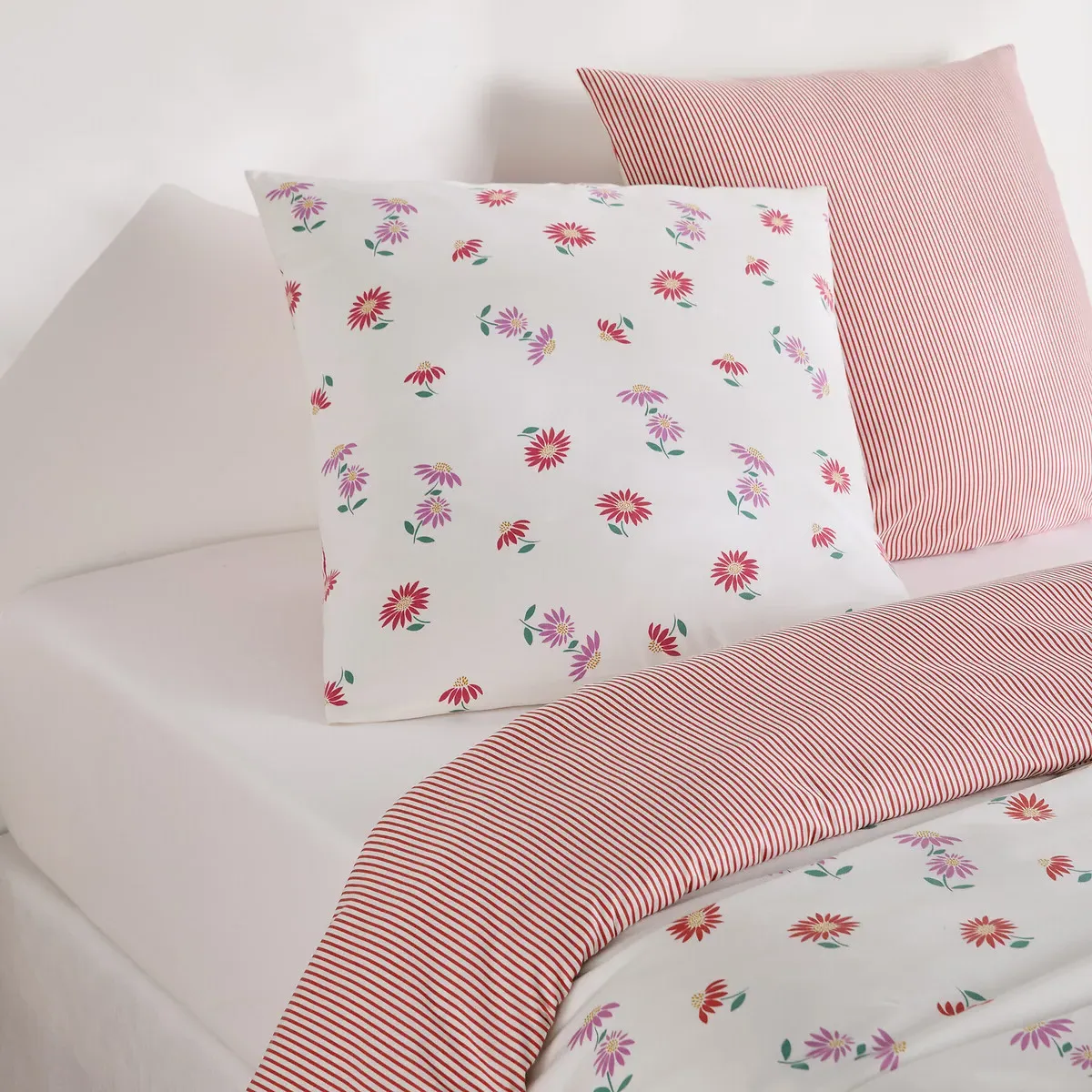 Danya Duvet Cover Set with Square Pillowcase - Floral Print, Cotton alternate view