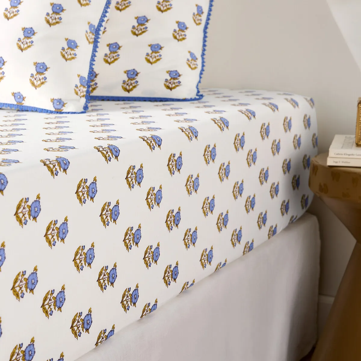 Dimani Fitted Sheet with 30cm Flap - Ecru, Washed Cotton product