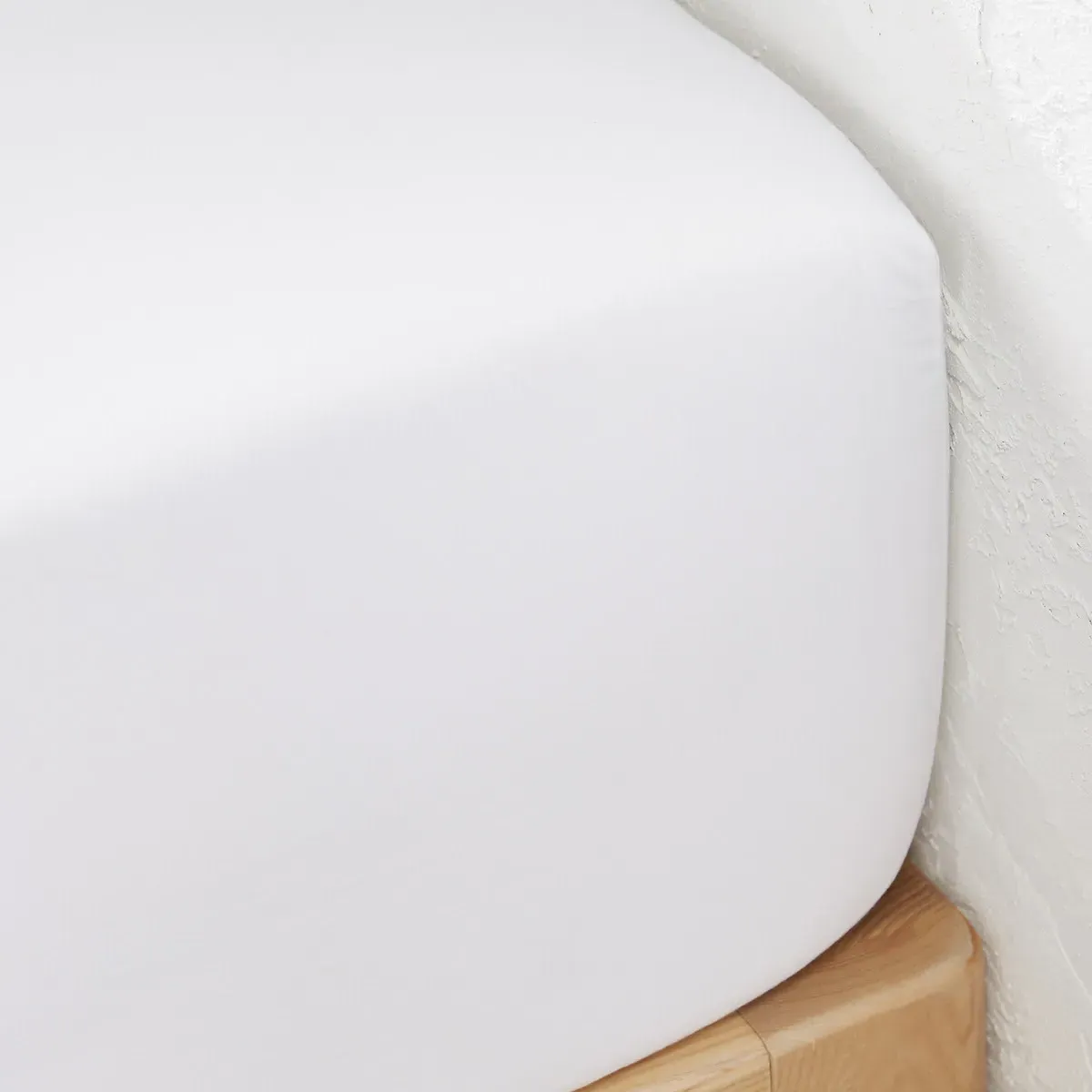 Dojo 200 Thread Count Fitted Sheet - White, Cotton Percale alternate view