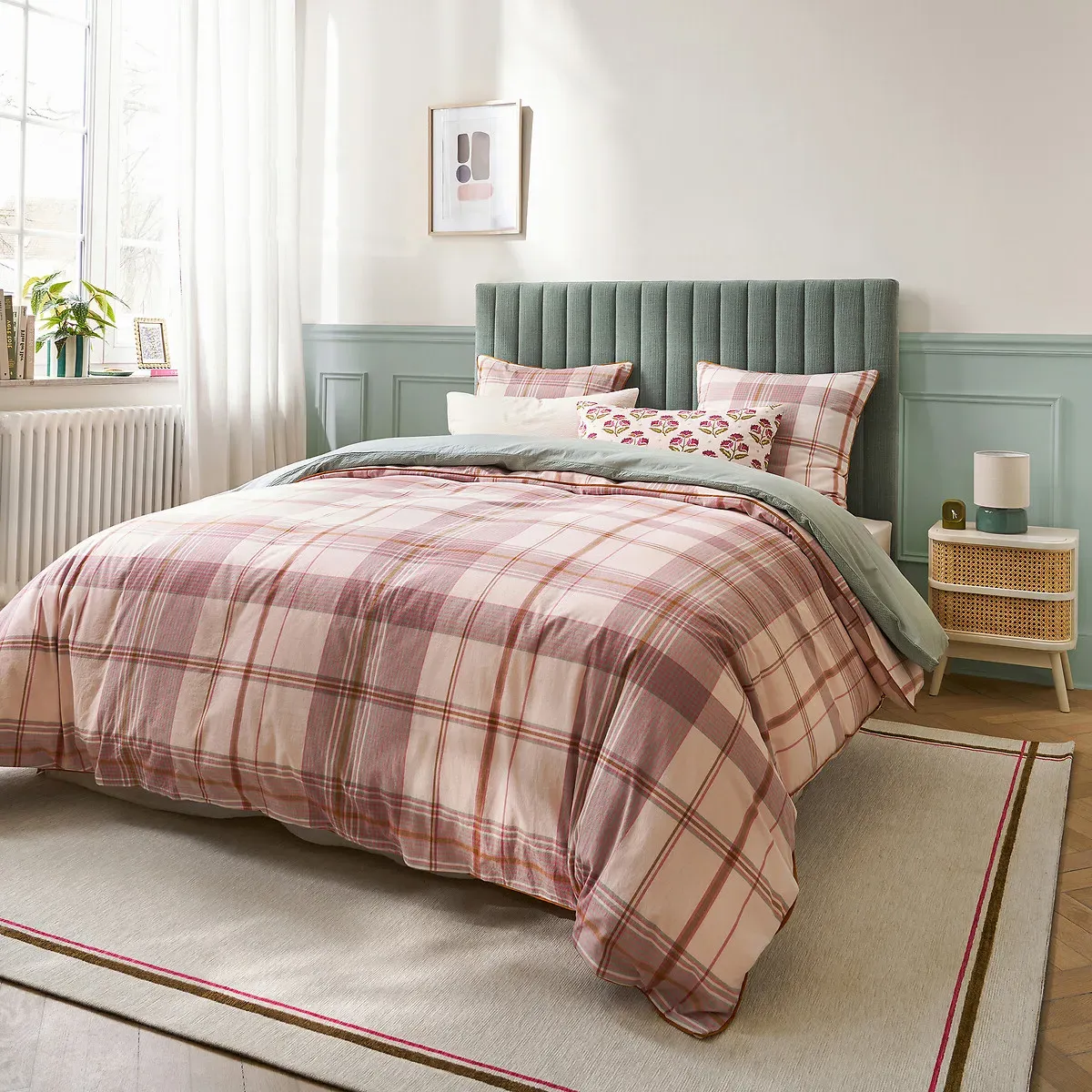 Dollon Checked Yarn-Dyed Pillowcase - Pink, Washed Cotton alternate view