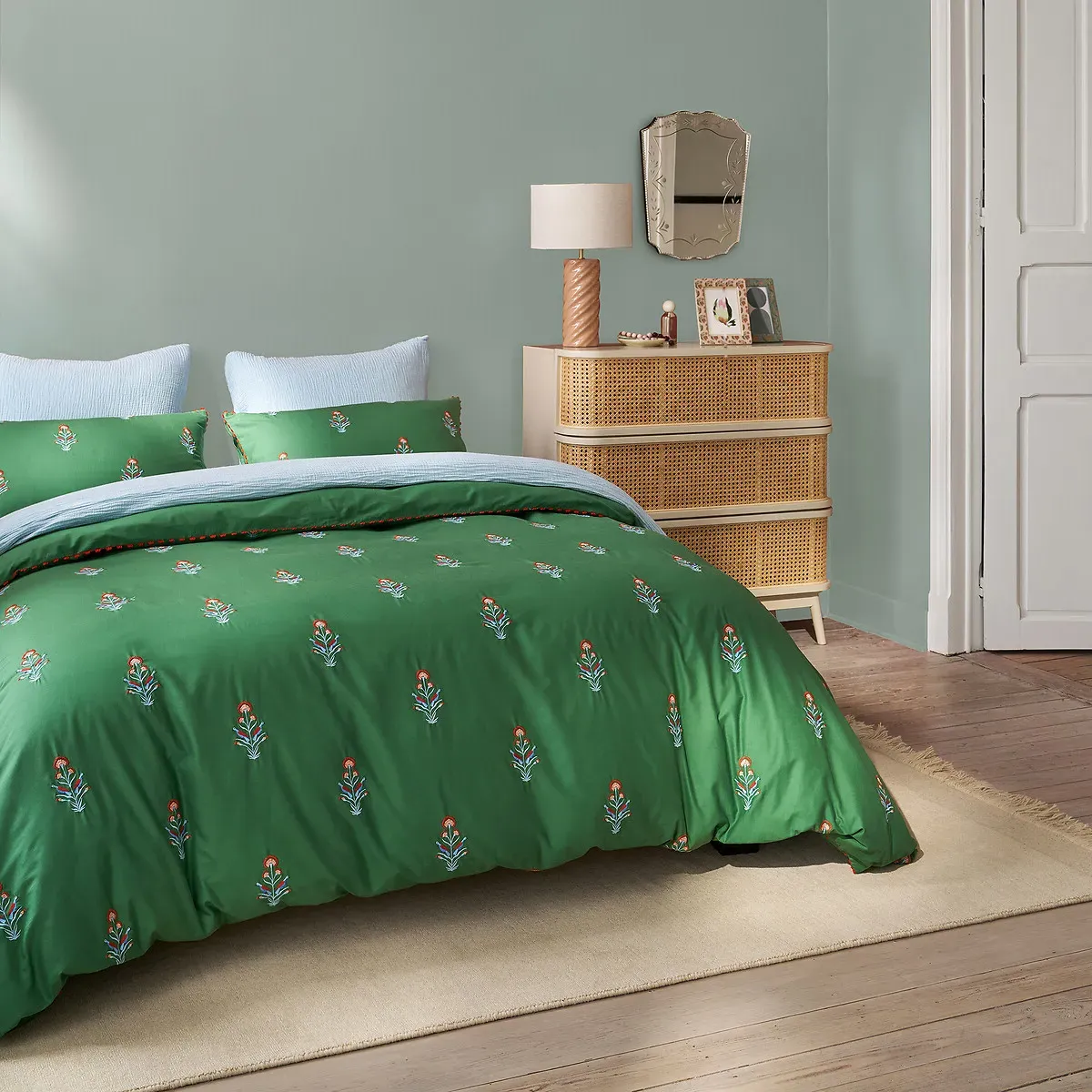 Dylis Pillowcase - Green, Washed Cotton alternate view