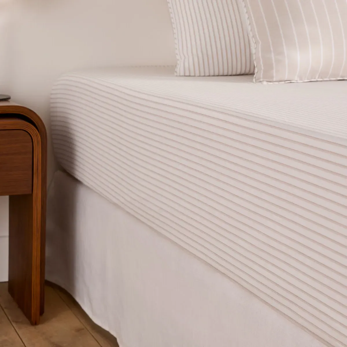 Edward Fitted Sheet with 30cm Flap - Striped Beige, Cotton Percale product