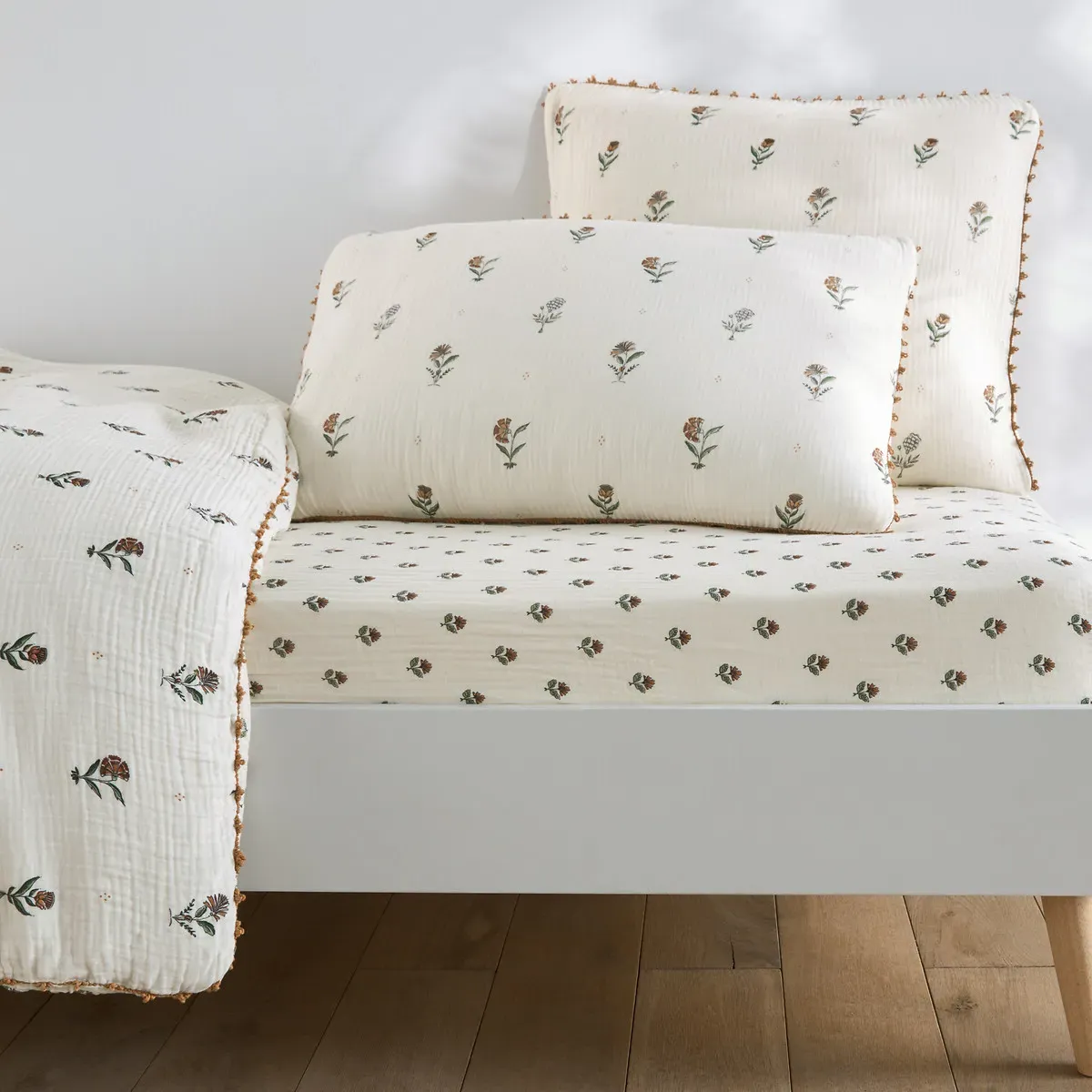 Emeline Single Fitted Sheet with 30cm Flap - Printed, Cotton Muslin product