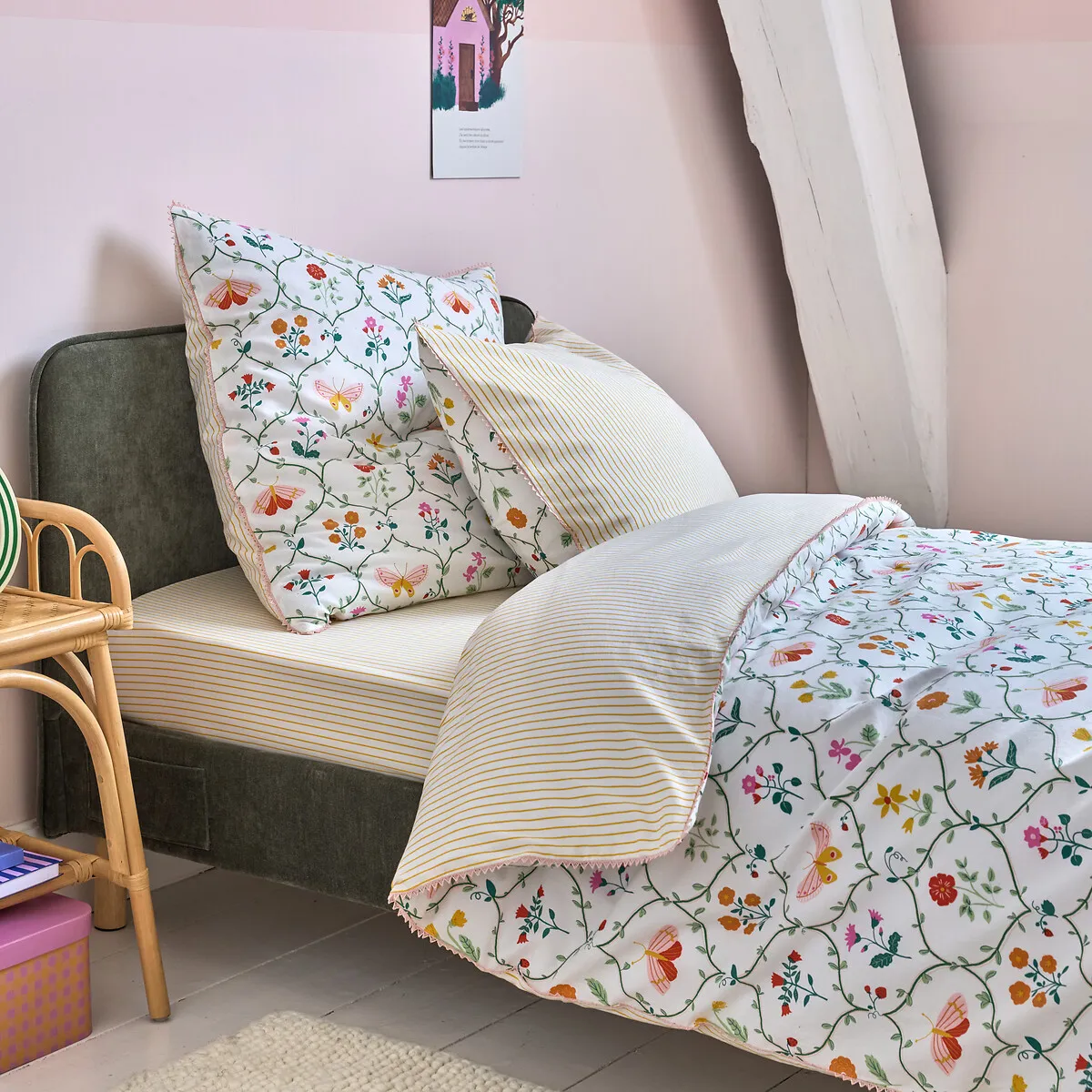 Emily Fitted Sheet for 25cm Mattress - Striped Print, Recycled Cotton alternate view