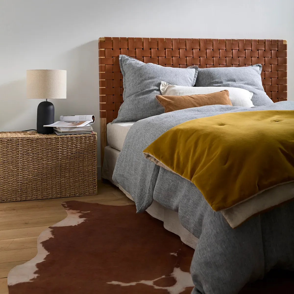 Emna Table Lamp - Charcoal Grey, Linen alternate view