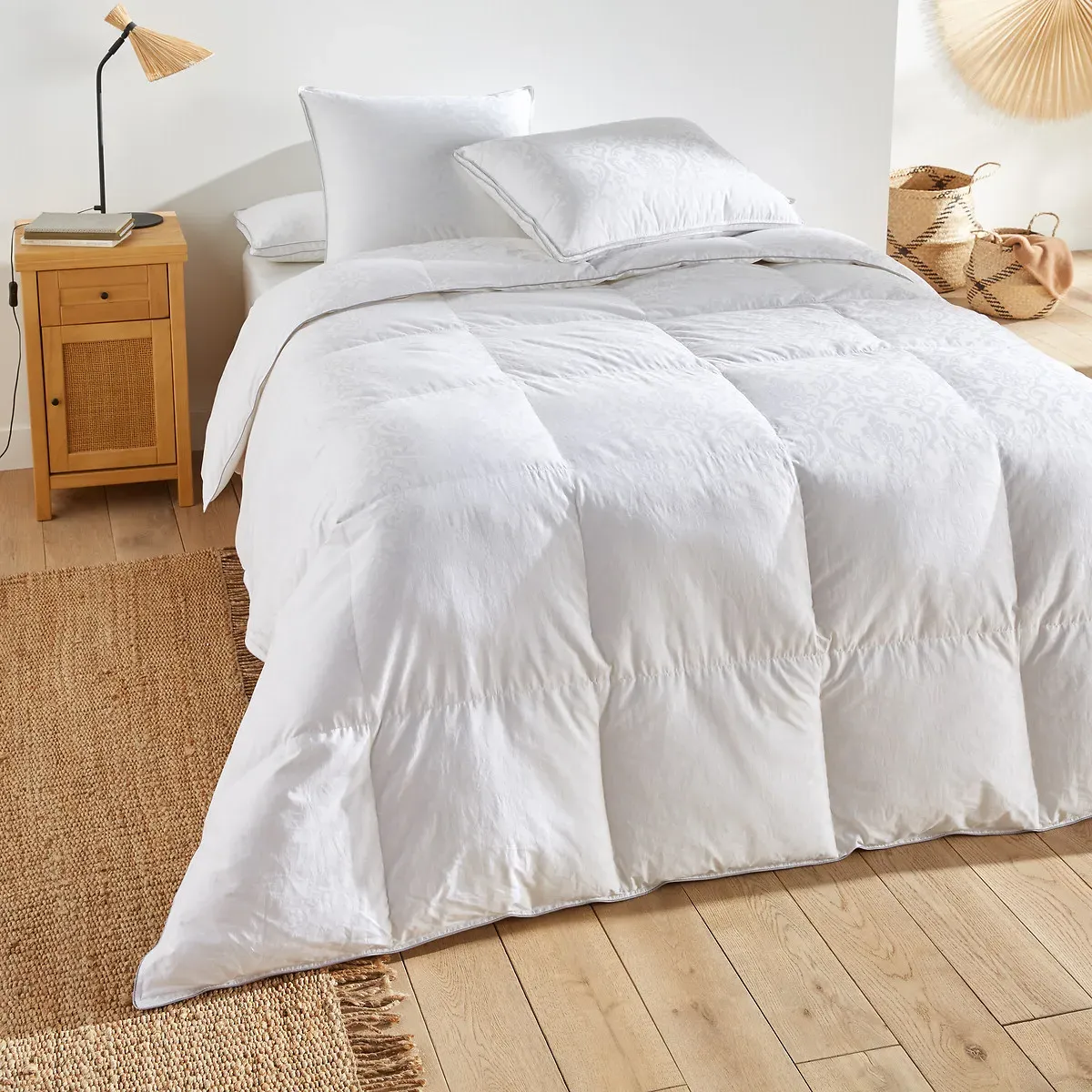 Extra Warm Duvet with Anti-Dust Mite Treatment - White, Down product