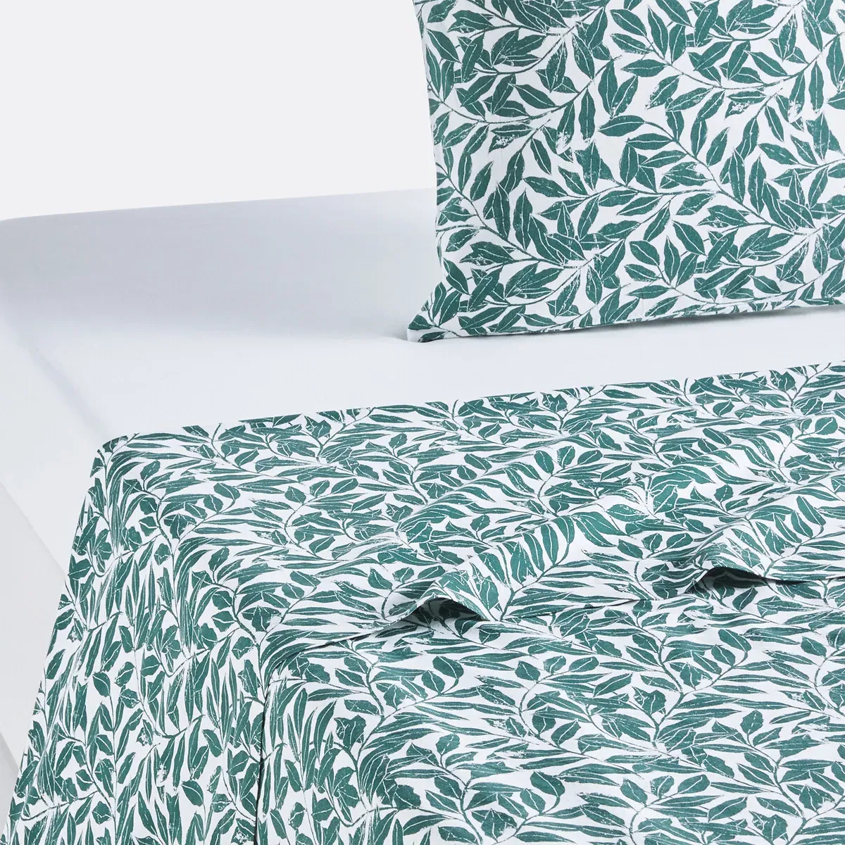 Feuillage Foliage Flat Sheet - Green, Washed Cotton product