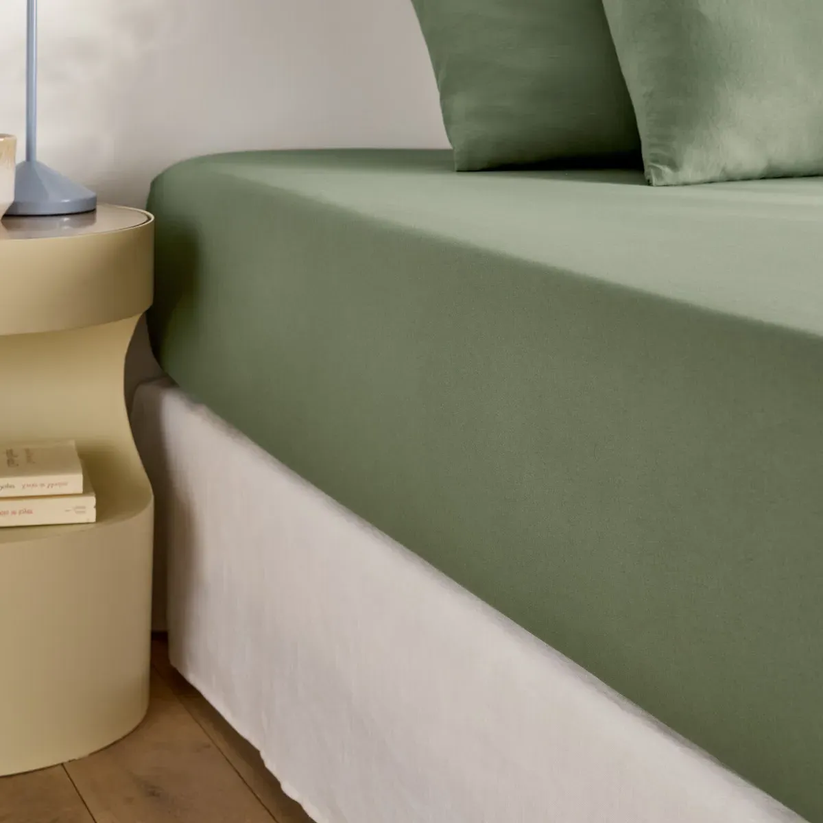 Fitted Sheet with 30cm Flap - Khaki, Recycled Microfibre product
