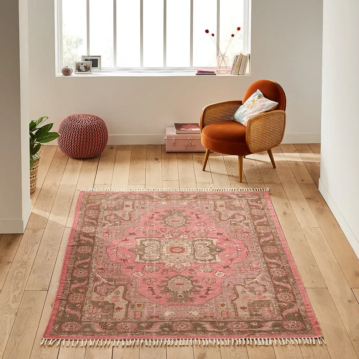 Floris Cotton Rug with Fringed Finish - Multi-Coloured product