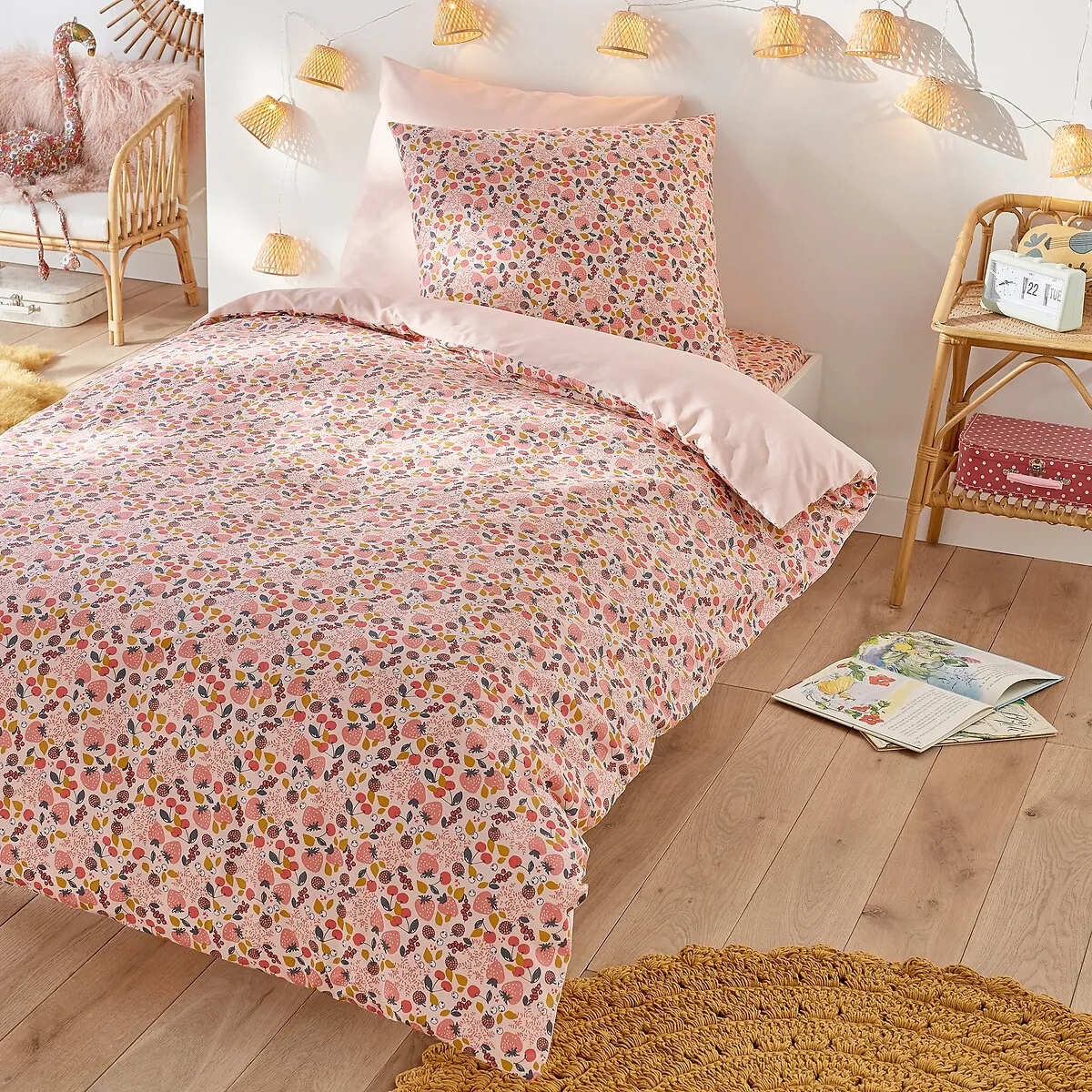 Fraise Fitted Sheet - Pink Print, Cotton alternate view