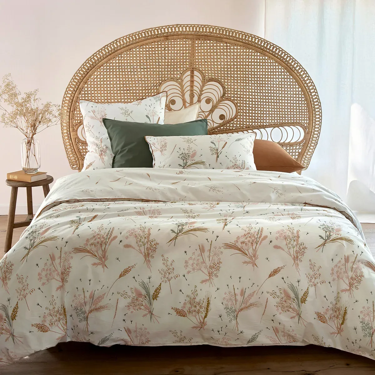 Graminée Floral Cotton Fitted Sheet - Printed alternate view