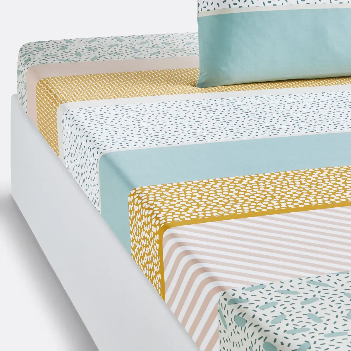 Happy Stripes Striped Cotton Fitted Sheet - Printed product