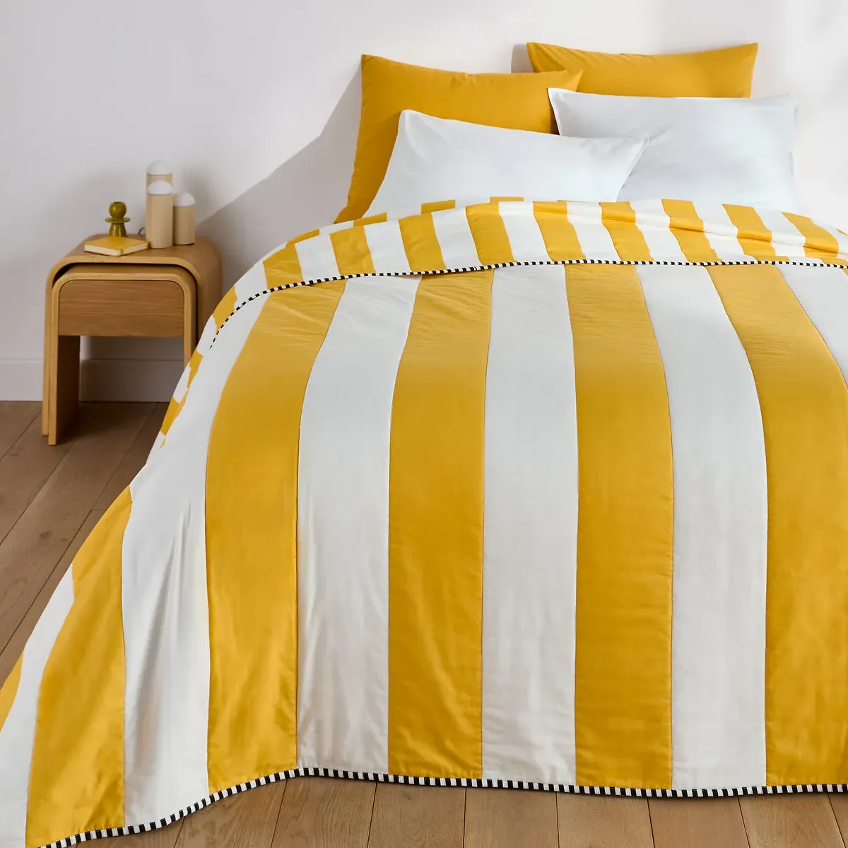 Hendaye Quilted Bedspread - Yellow, Cotton product
