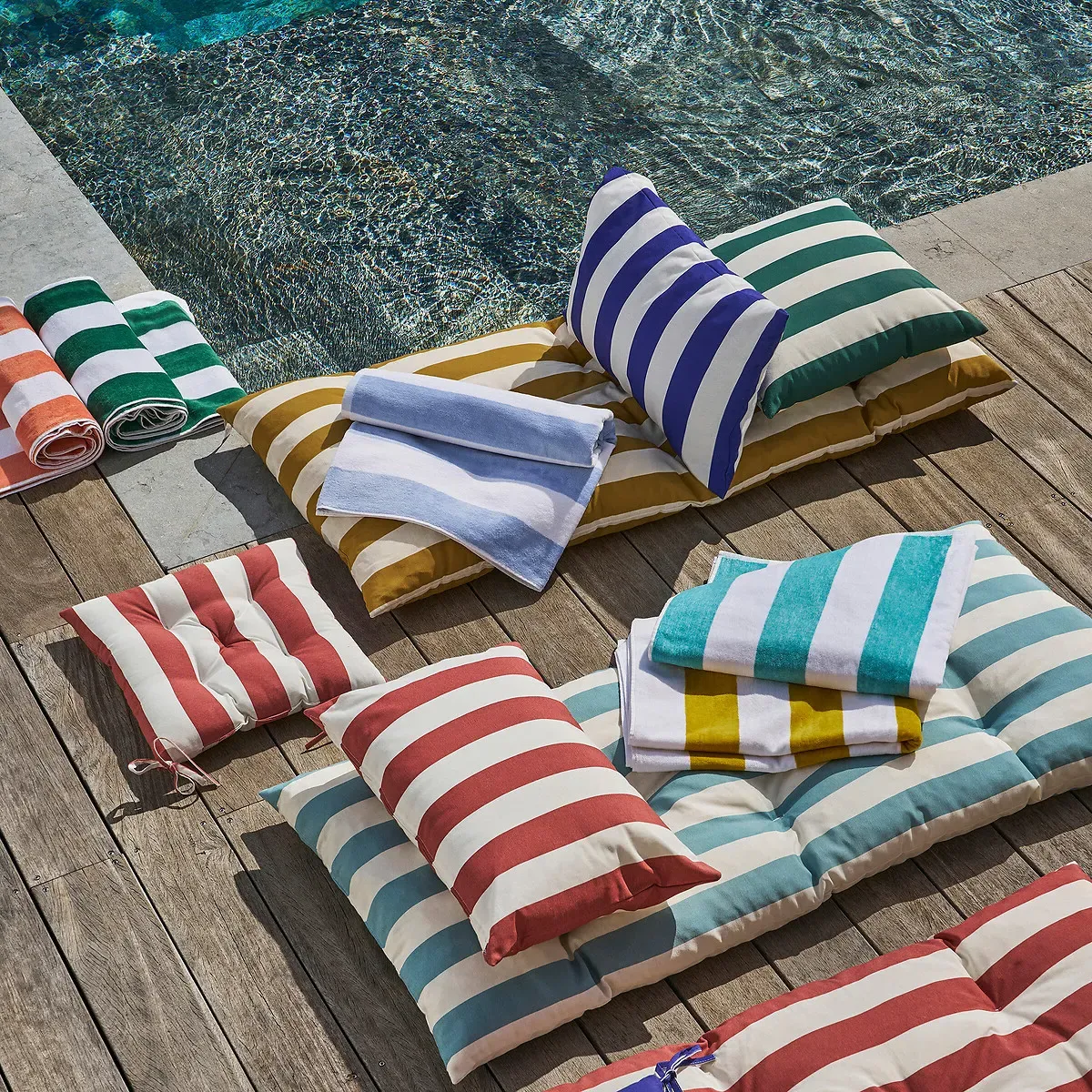 Hendaye Striped Beach Towel - Red, Cotton alternate view