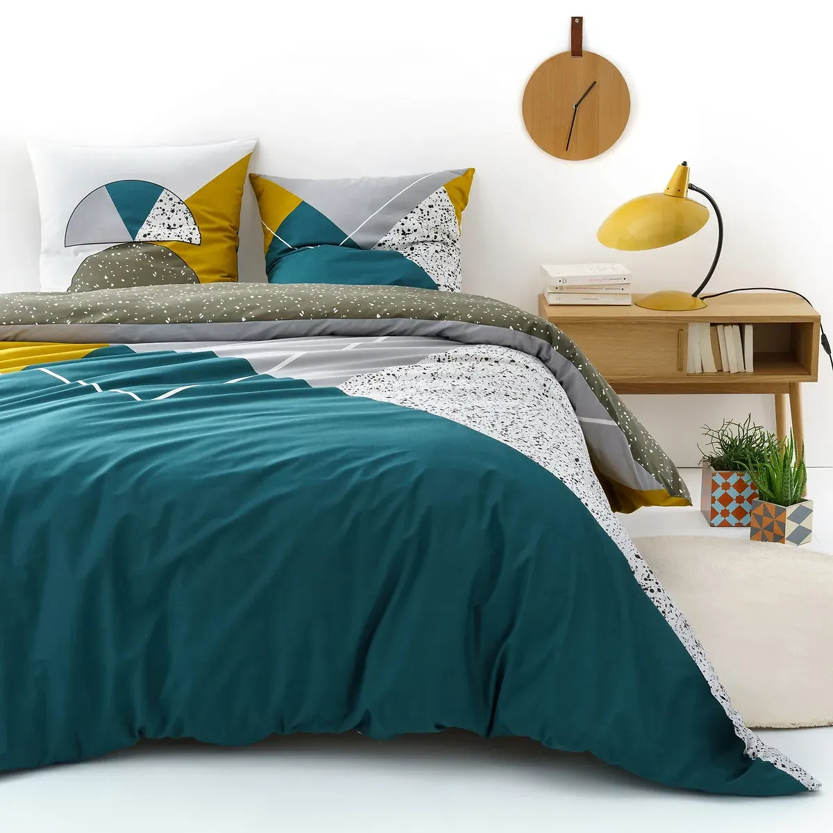 Hilda Geometric Spots King Duvet Cover - Cotton product