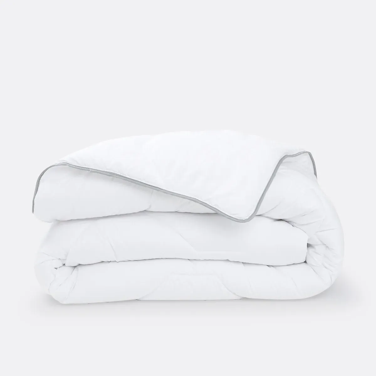 Hotel Comfort Warm Duvet - White, Microfibre alternate view