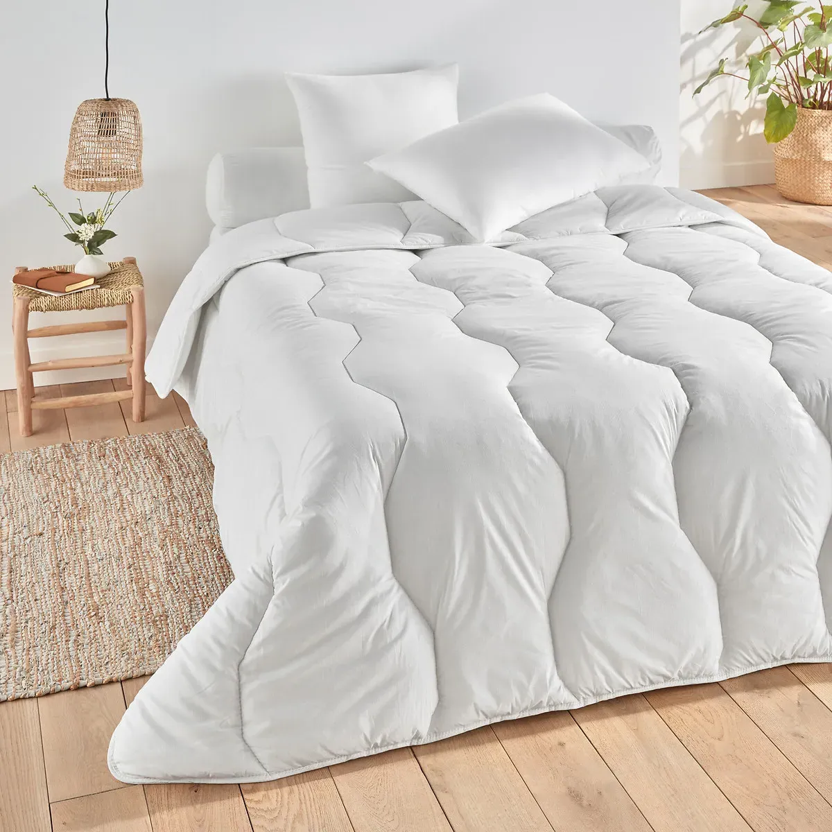 Hypoallergenic Lightweight Duvet - White, Organic Cotton product
