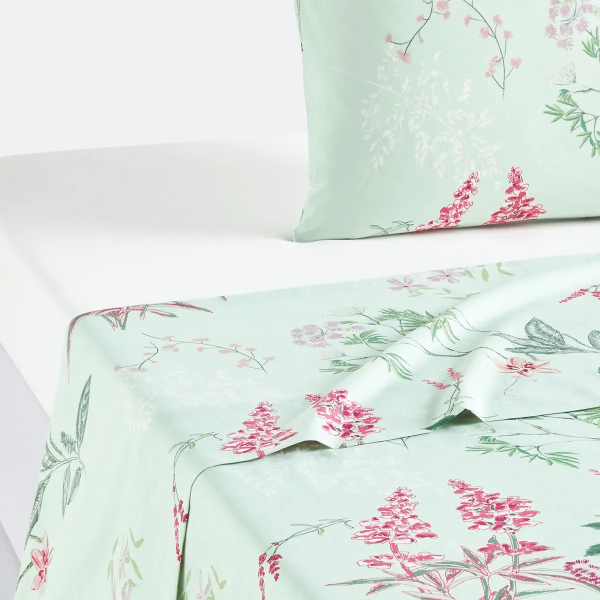 Isoline Floral Flat Sheet - Printed, Cotton Percale product