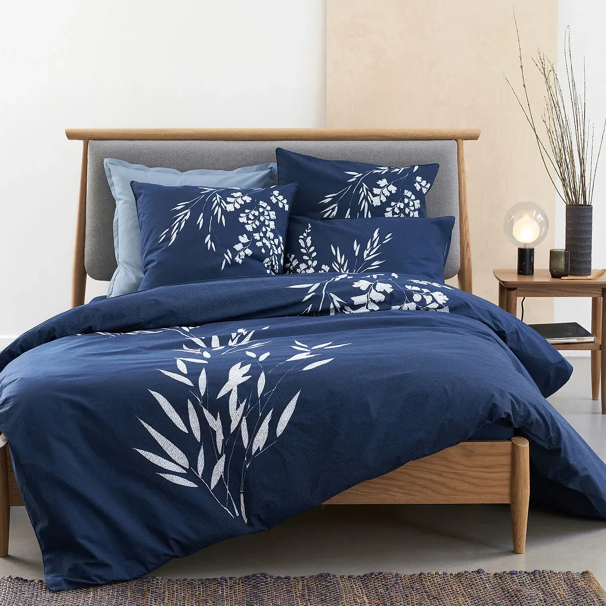 Izumi Floral 200 Thread Count Pillowcase - Cotton Percale alternate view