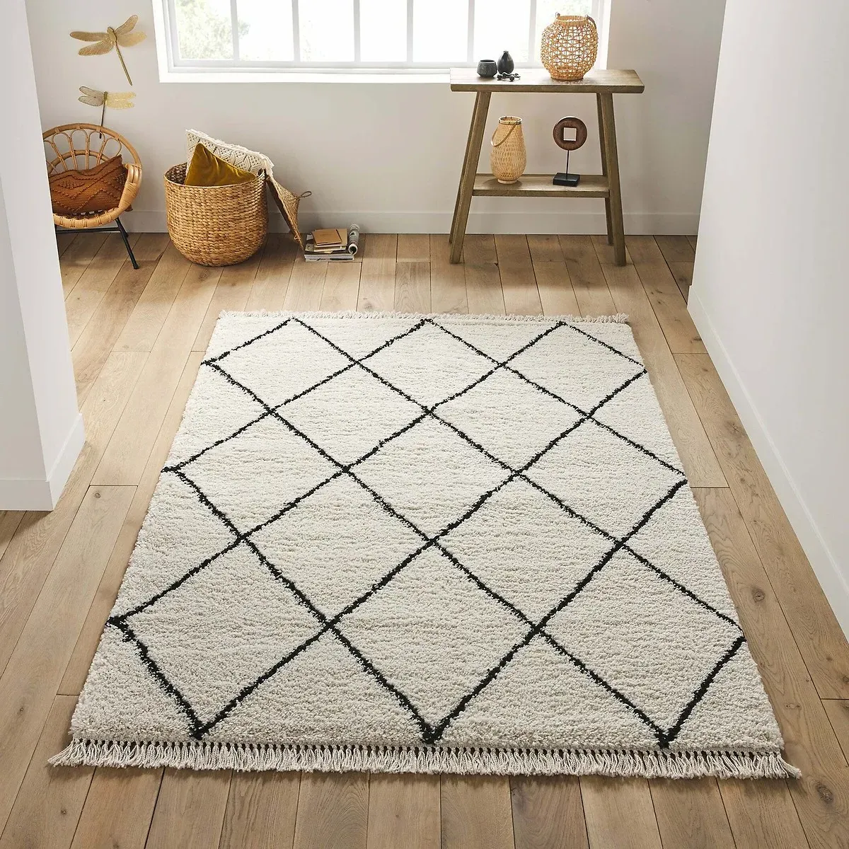 Jiraya Fringed Berber-Style Rug - White, Polypropylene product