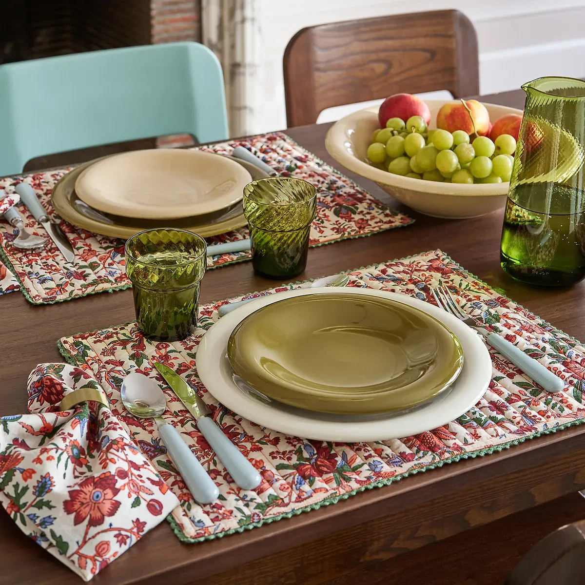 Kali Set of 4 Napkins - Floral Print, Washed Cotton product