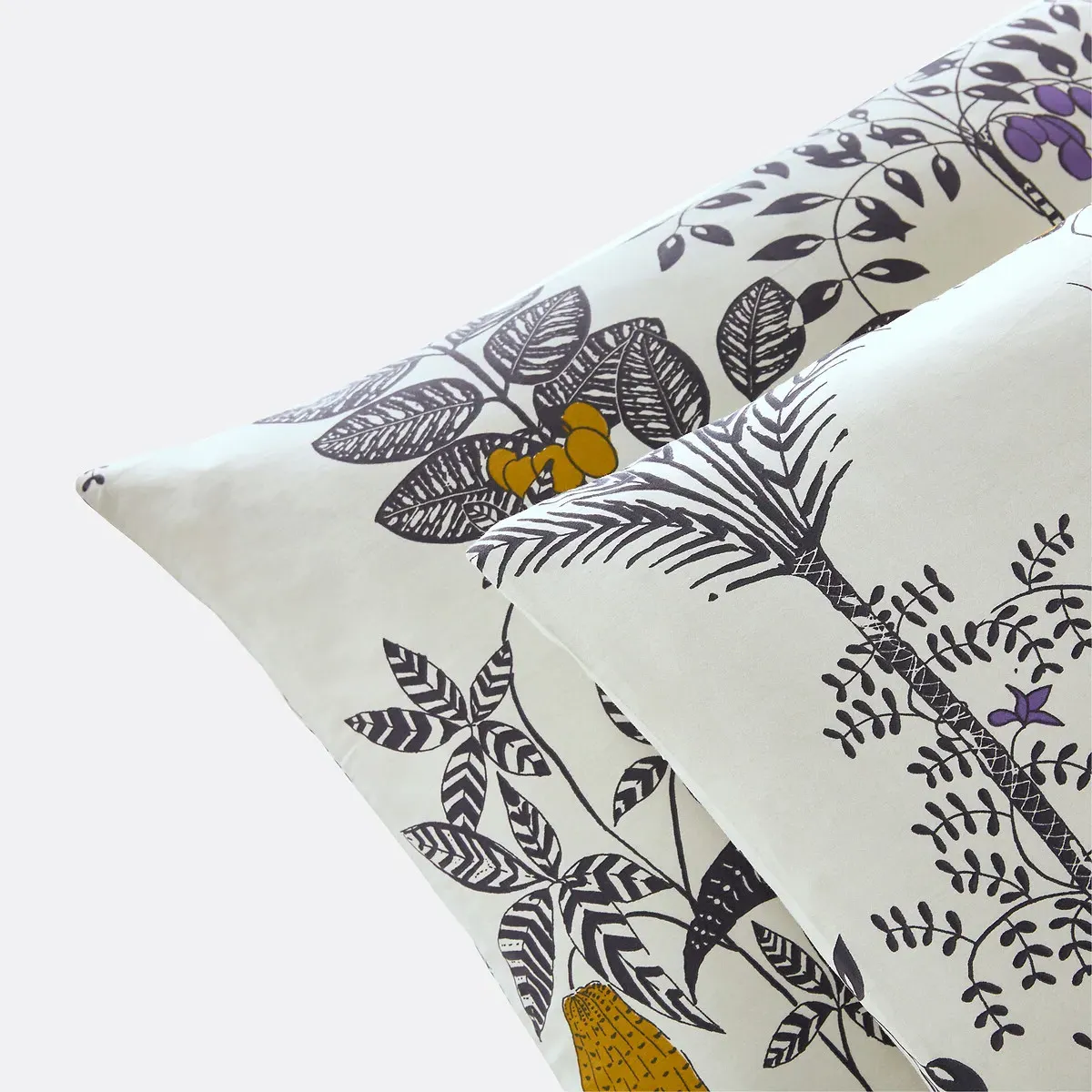 Kampong Cotton Satin Pillowcase - Printed alternate view