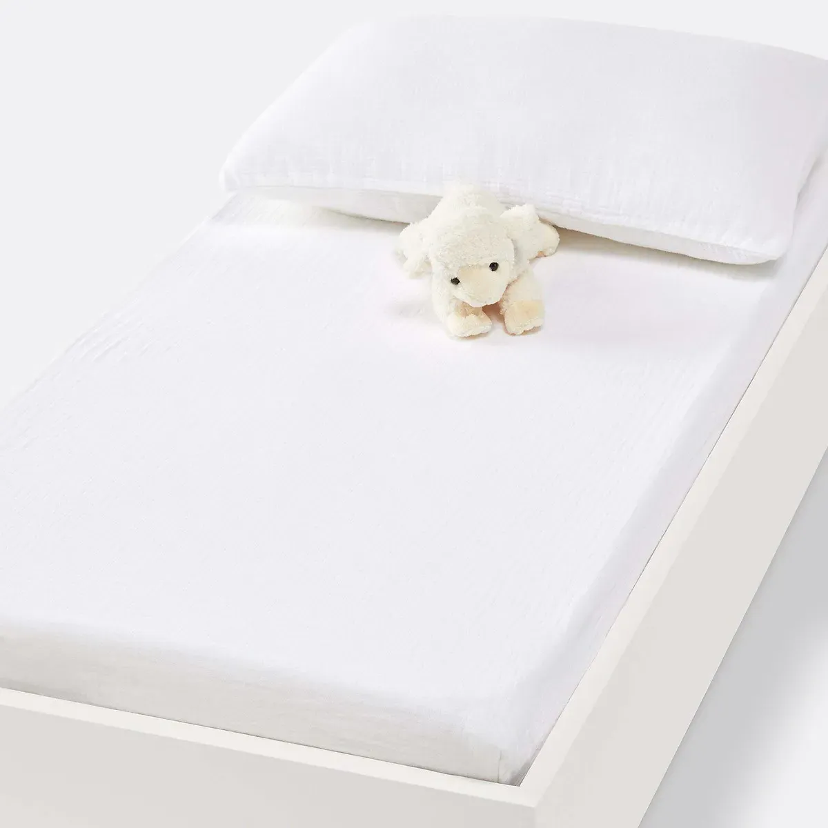Kumla Cot Fitted Sheet - White, Cotton Muslin product