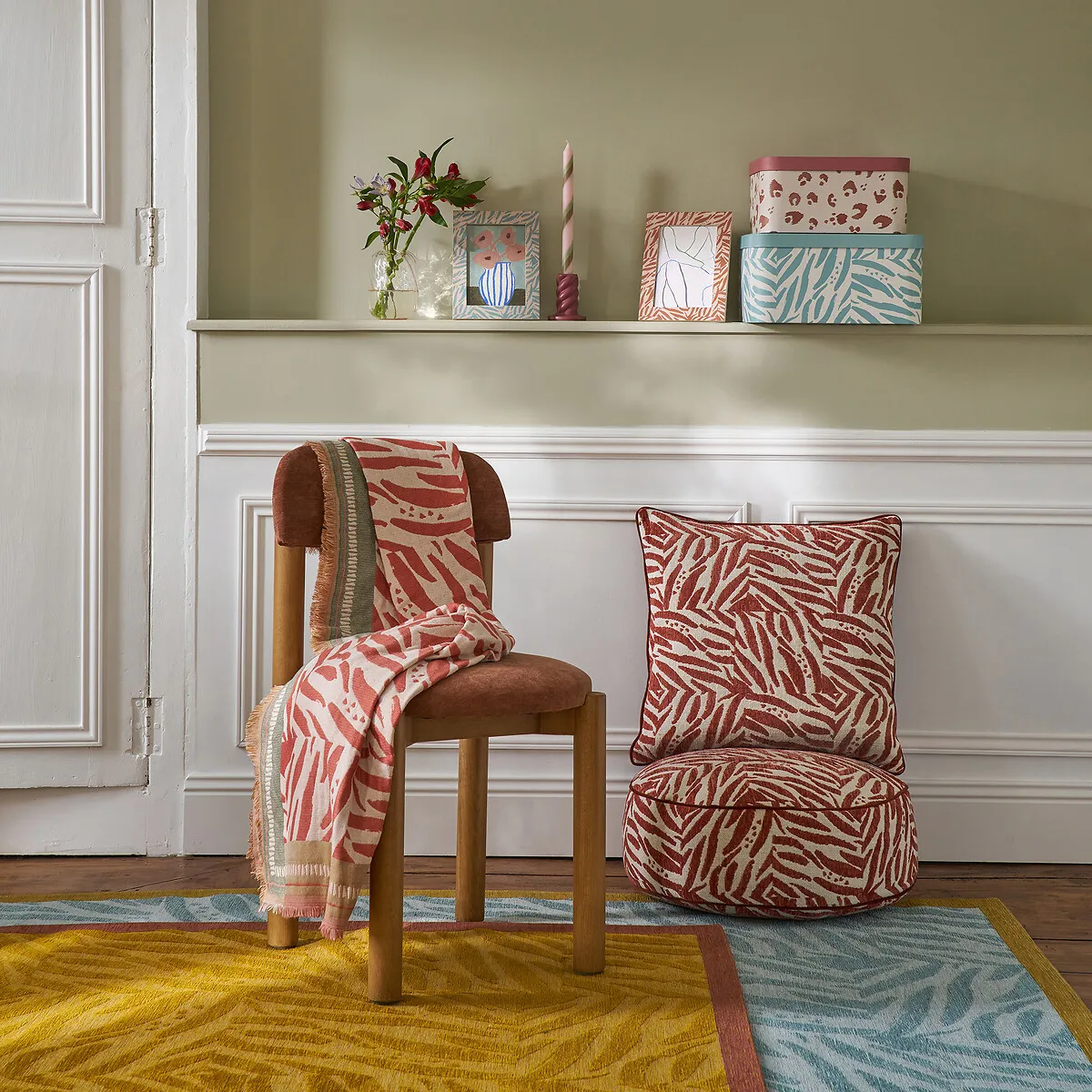 Lean Jacquard Cushion Cover - Natural, Polyester alternate view