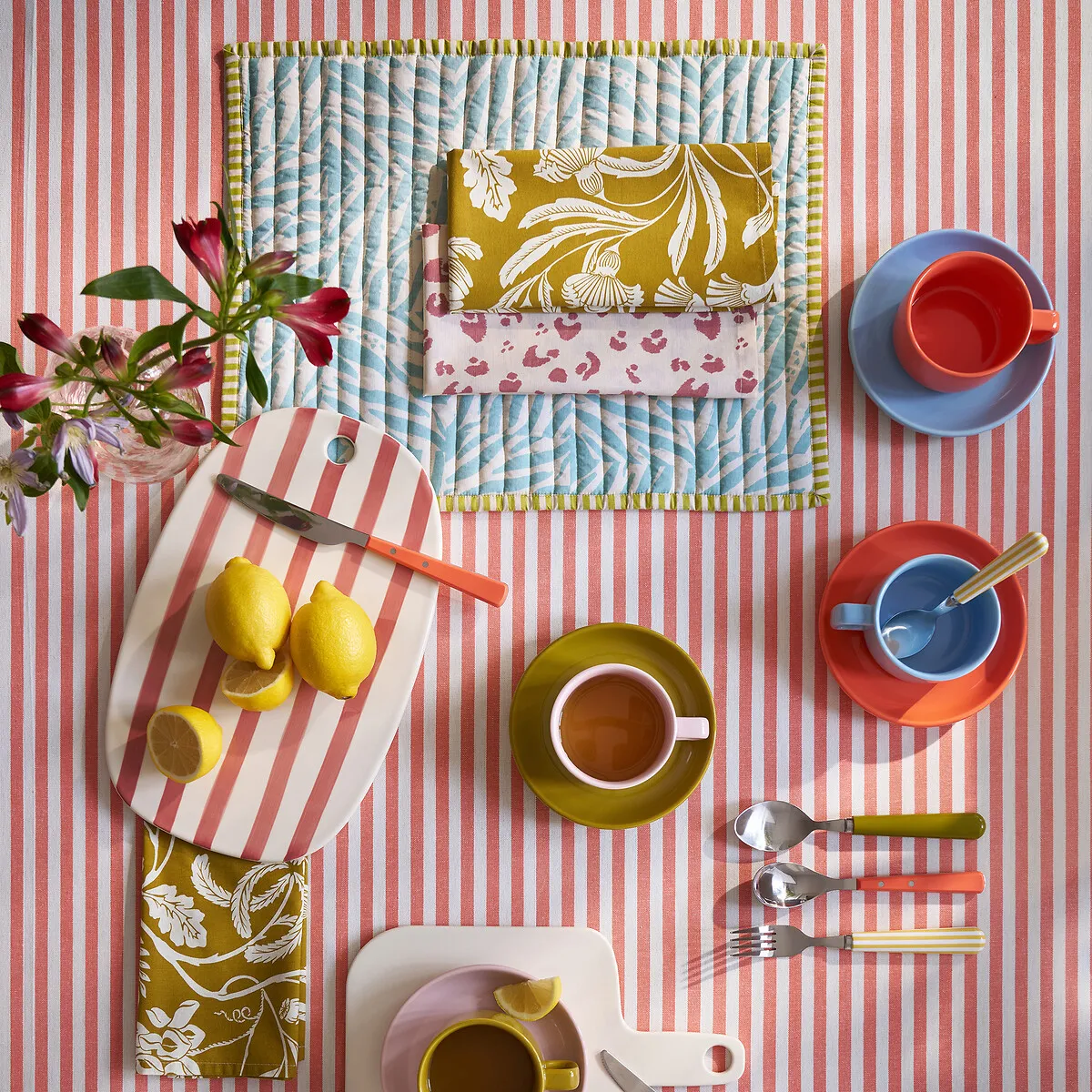 Lean Set of 2 Reversible Placemats - Printed, Cotton Voile alternate view