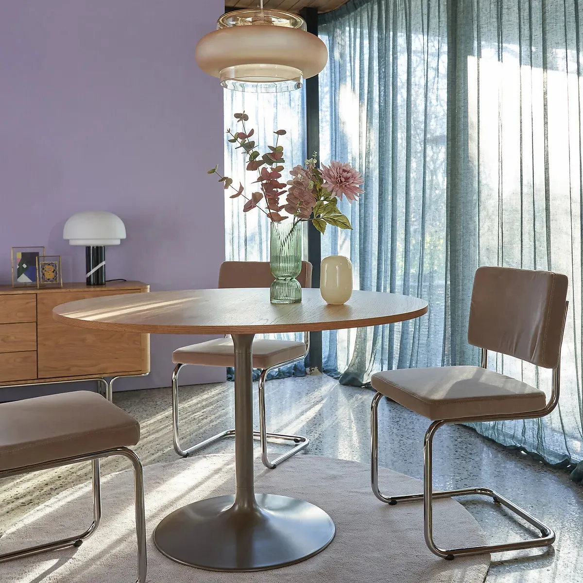 Lilace Round Dining Table with Tulip Base - Oak alternate view